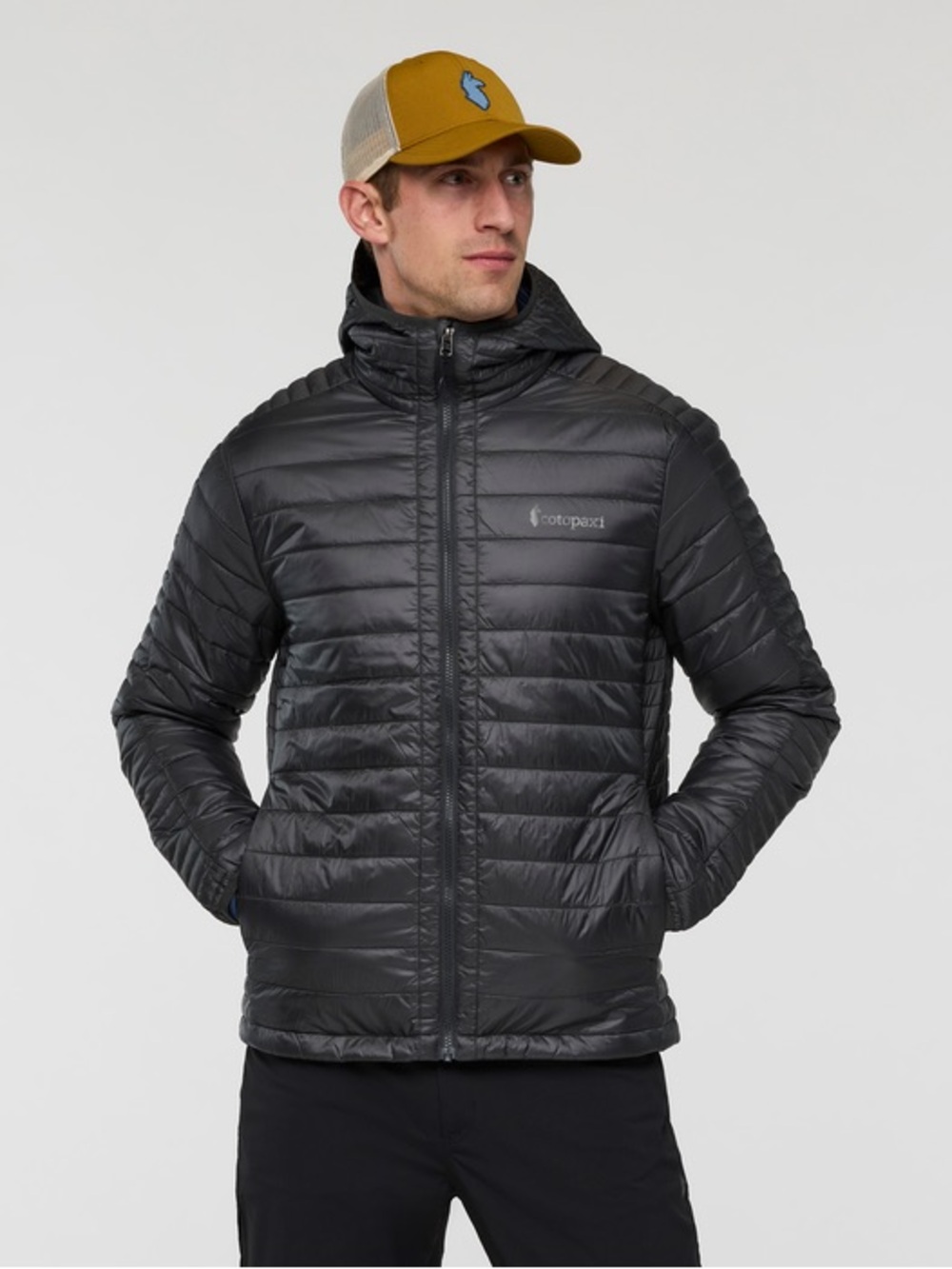 New cotopaxi Mens Capa Down Hooded Jacket in Charcoal